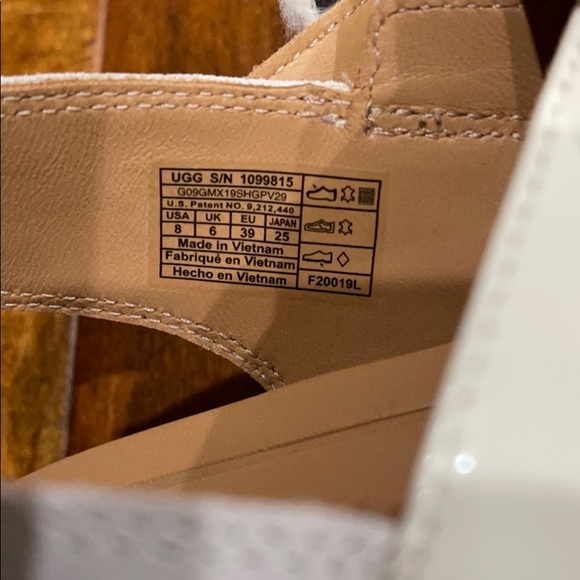 UGG Le Fluff - Picture 11 of 12